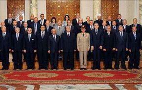 مصر.. قبول استقالة حكومة الببلاوي وتكليف رئيس وزراء جديد لاحقا