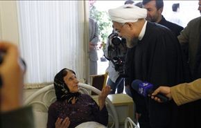 صور.. الرئيس روحاني يتفقد دارا لرعاية المسنين في طهران