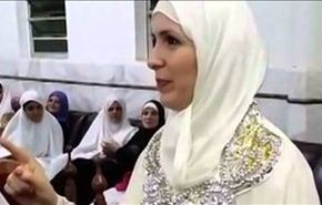 بالفيديو.. برازيلية تعتنق الإسلام يوم عرسها