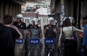 اعتقال 8 عناصر شرطة بتركيا بتهمة التنصت غير القانوني
