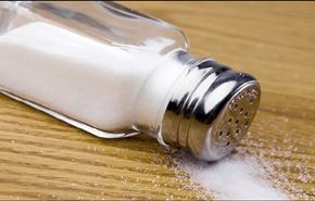 دراسة تحذر: الملح يسبب شيخوخة سريعة