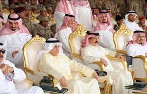 ملك البحرين يؤكد مواصلة التعاون العسكري مع السعودية