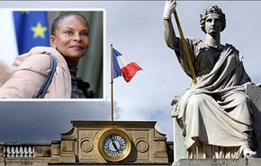 جدل في فرنسا بسبب رفض وزيرة العدل أداء النشيد الوطني