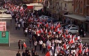 حشود بحرينية غاضبة تشيع الشهيد محمود وتطالب بالقصاص