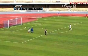 بالفيديو: لاعب سعودي يذهل الجميع أمام مرمى مكشوف!