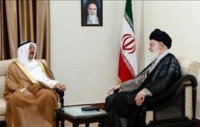 بالفيديو.. لقاء أمير الكويت بقائد الثورة الاسلامية في ايران