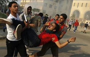 الشرطة تفرق مسيرة طلاب مؤيدين لمرسي بالغاز المسيل للدموع