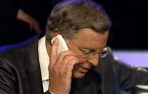 سياسي ألماني يتصل بميركل ويخسر نصف مليون يورو
