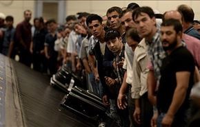 نحو 300 عامل تركي يعود من ليبيا بعد تهديد قوات 