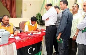 الناخبون الليبيون ينتخبون برلمانا جديدا وسط اضطرابات امنية