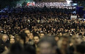 بالصور... الايرانيون يحيون الليلة الثانية من ليالي القدر المباركة