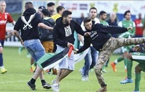 بالفيديو/متضامنون مع غزة يشتبكون مع لاعبين اسرائيليين بالنمسا