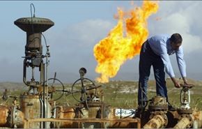 مجلس الامن يدعو الى حظر شراء النفط من الجماعات الارهابية بالعراق وسوريا