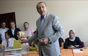 مسؤولون : اردوغان يفوز برئاسة تركيا