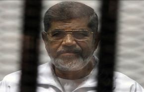 المحكمة تسمح لمرسي بحقيبة من 