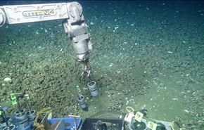 اكتشاف مئات الفتحات تطلق غاز الميثان السام بأعماق المحيط الاطلسي