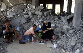 أهالي غزة من على ركام منازلهم: صامدون وسوف نعمر ثانية!