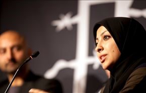 إحالة مريم الخواجة للنيابة العامة بتهم إهانة حاكم البحرين