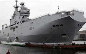 باريس تعلق تسليم روسيا اول سفينة ميسترال