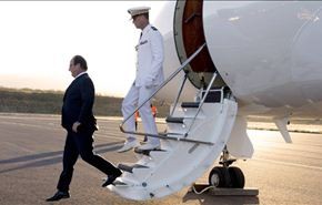 فرانسوا هولاند يصل بغداد في زيارة رسمية