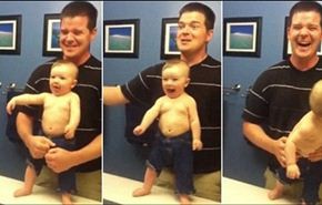 فيديو: عمره 8 أشهر ويستعرض عضلاته أمام المرآة!