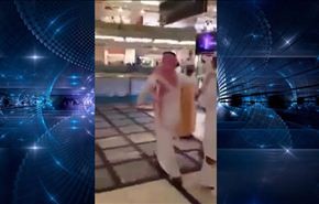 علي محسن الأحمر يتجول في أسواق مكة بيوم عيد الأضحى