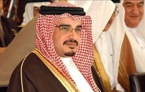 مواطن يحرج ولي العهد البحريني بسؤاله عن اخوته المعتقلين