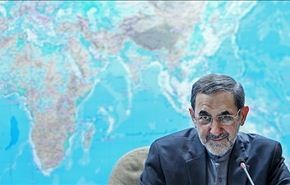 ولايتي: ايران تدعم النضال العادل لانصار الله في اليمن