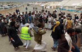 اليمنيون يواصلون الاعتصام في عدن لتحقيق المطالب الشعبية