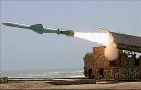 صواريخ الكوثر و الرعد الايرانية تتحدى السفن الحربية و البوارج الاميركية في الخليج الفارسي