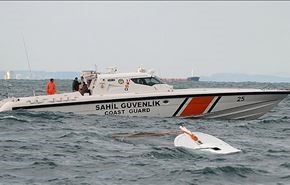 انتشال 24 جثة من القارب الغارق باسطنبول