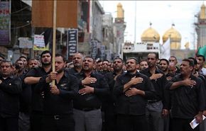 العراقيون يتهافتون على الكاظمين لاحياء مراسم عاشوراء الحسين (ع)