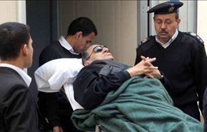 الميادين:حسني مبارك على اجهزة التنفس الصناعي