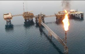 مسؤول ايراني: تمدید عقود بیع النفط الایراني