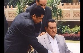 فيديو نادر: كيف تم اخفاء تجاعيد وجه مبارك ؟