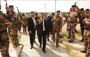 وزير الداخلية العراقي يتفقد القطعات العسكرية في بلد