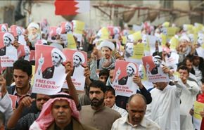 بالصور: تظاهرة ضخمة في البحرين تنديداً باعتقال الشيخ علي سلمان