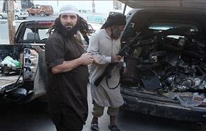 داعش لباس افغانی را بر معلمان الرمادی تحمیل کرد!