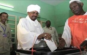 14 مرشحا ينافسون البشير على رئاسة الجمهورية في السودان
