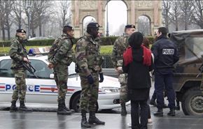 جرح جنديين فرنسيين من اصل ثلاثة هوجموا بسكين في فرنسا