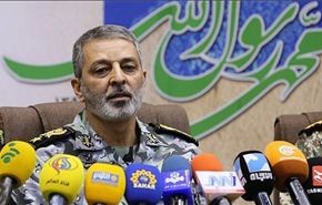 الجيش الايراني: لدينا الاسلحة الكافية لضرب اعدائنا