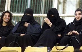 زن عربستانی برای جوک گفتن، پول می‌گیرد!