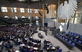 النواب الالمان يوافقون بغالبية ساحقة على تمديد المساعدات لليونان