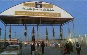تصاویر؛ آویختن جنازه‌ها در ورودی شهرهای داعشی