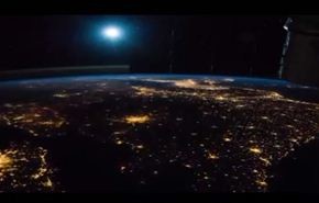 فيديو.. کیف یبدو كوكب الأرض ليلا تحت أضواء القمر؟