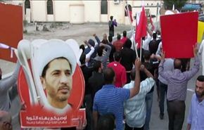 البحرينيون يتظاهرون في اليومِ الوطني لمقاومة التدخل السعودي