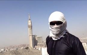 بیعت تروریست سعودی با داعش در مکه ! + فیلم