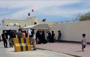 أكثر من الف أسرة بحرينية تعلن ان أبناءها المعتقلين في خطر