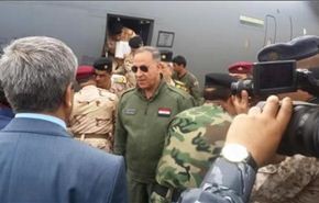 وزير الدفاع العراقي يتفقد قاعدة أم قصر البحرية