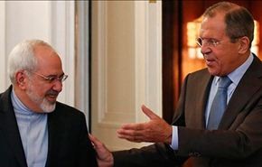 لافروف وظريف يبحثان هاتفيا البرنامج النووي الإيراني